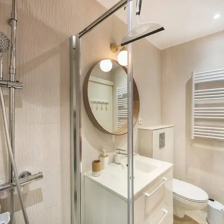 Neuf Centre Et A Proximite アパート